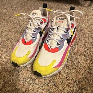 Nike Air 270 React